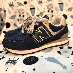 New Balance 574 Kids size 11.5 Navy